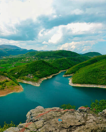 Jezero Rovni